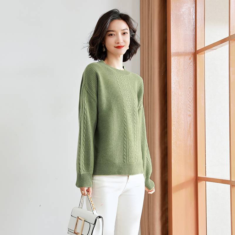 GREEN