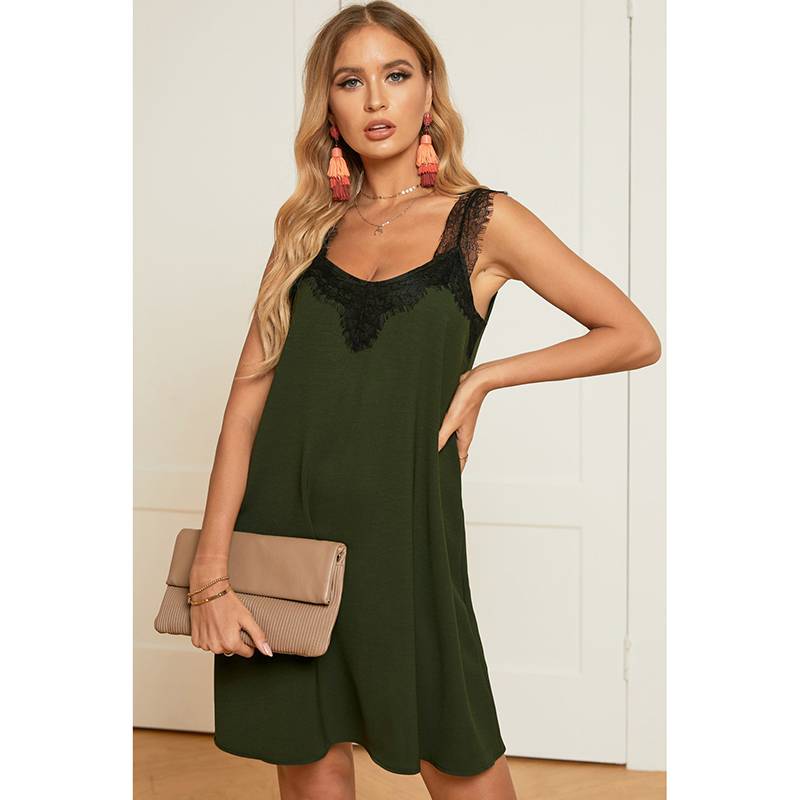 GREEN